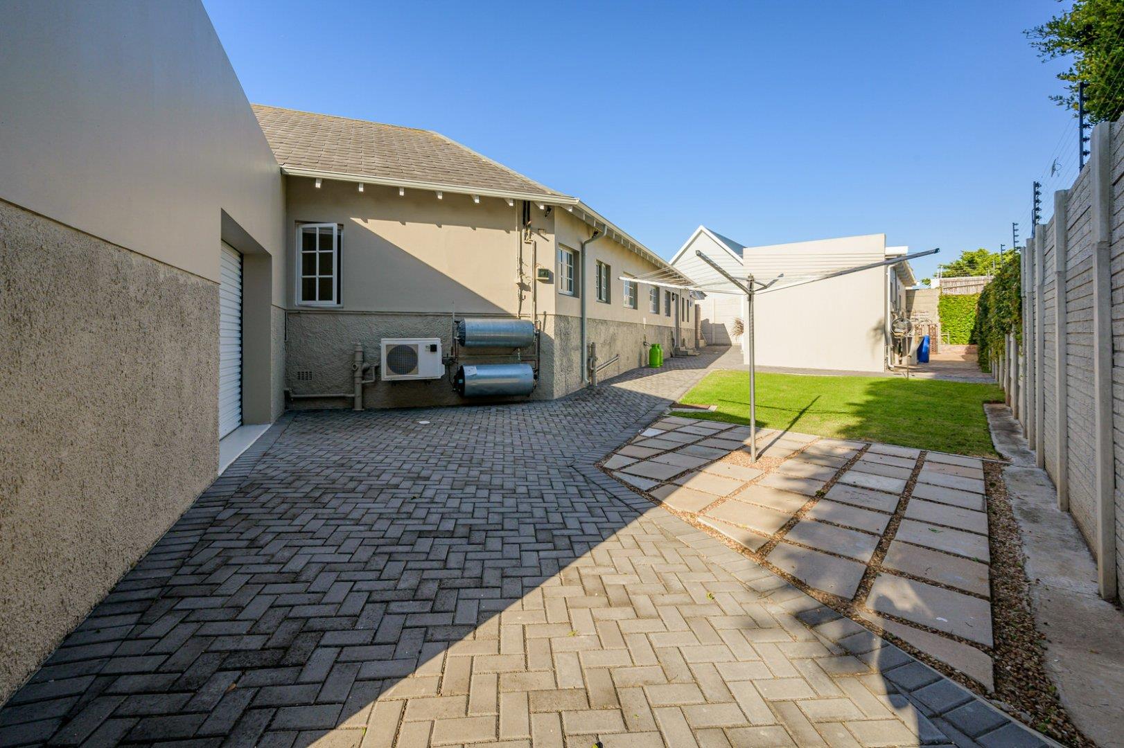5 Bedroom Property for Sale in Mill Park Eastern Cape